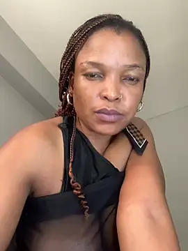 slimcateee online show from February 21, 11:55 am