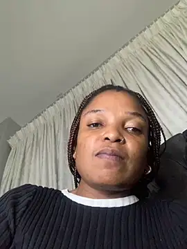 slimcateee online show from February 26, 5:50 pm