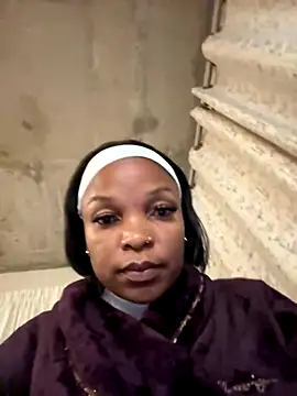 slimcateee online show from November 17, 9:42 pm