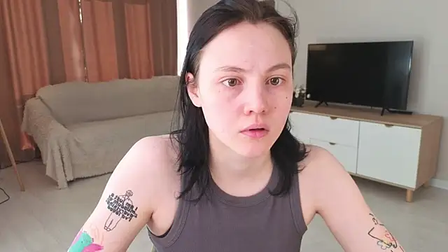 MaryCoopeer online show from May 8, 5:24 am