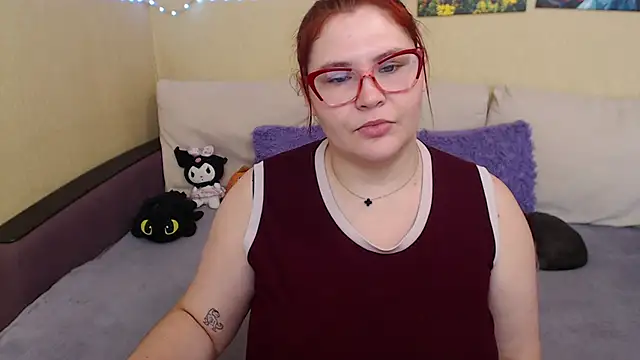 JuliaKeln online show from September 10, 2:28 pm