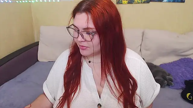 JuliaKeln online show from October 8, 2:58 pm