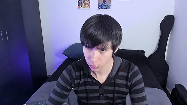 Aventure Twinks online show from November 2, 3:42 am