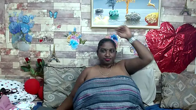 Snapshot of Indian_tracy chatting on February 26, 1:52 pm Indian tracy online show from February 26, 1:52 pm