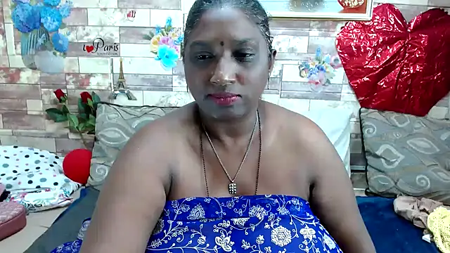 Snapshot of Indian_tracy chatting on February 28, 1:36 pm Indian tracy online show from February 28, 1:36 pm