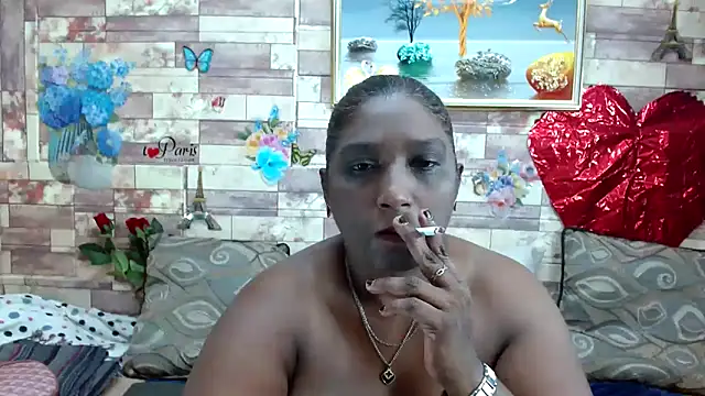 Snapshot of Indian_tracy chatting on March 10, 7:53 am Indian tracy online show from March 10, 7:53 am