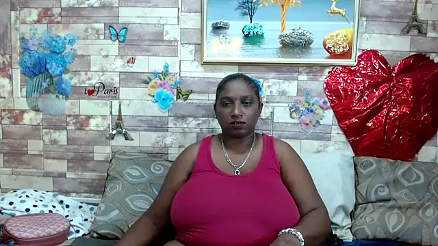 Snapshot of Indian_tracy chatting on March 20, 12:43 pm Indian tracy online show from March 20, 12:43 pm