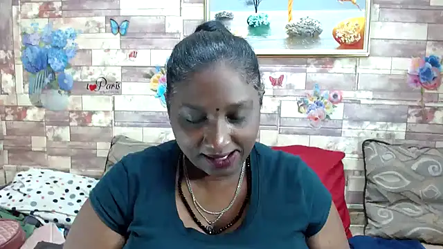 Snapshot of Indian_tracy chatting on October 7, 10:12 am Indian tracy online show from October 7, 10:12 am