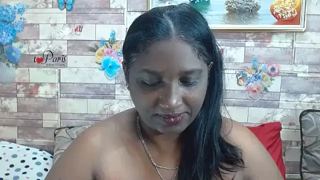Snapshot of Indian_tracy chatting on October 9, 9:40 am Indian tracy online show from October 9, 9:40 am
