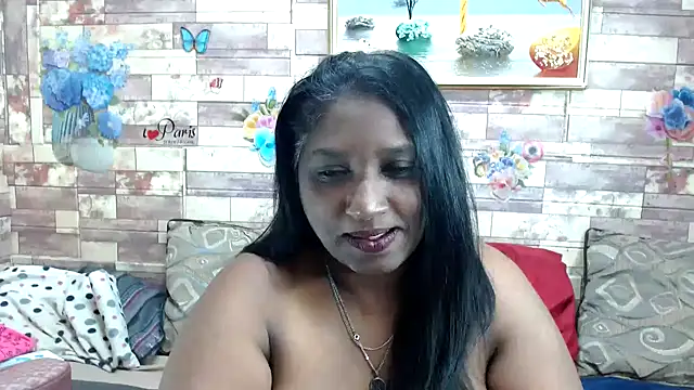 Snapshot of Indian_tracy chatting on October 15, 10:04 am Indian tracy online show from October 15, 10:04 am