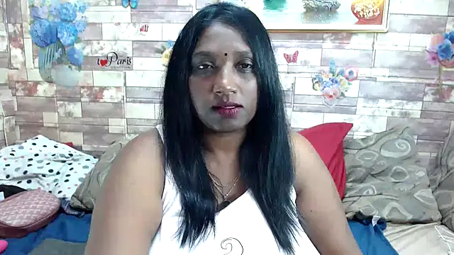 Snapshot of Indian_tracy chatting on November 5, 9:15 pm Indian tracy online show from November 5, 9:15 pm