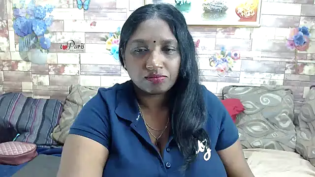 Snapshot of Indian_tracy chatting on November 9, 10:24 am Indian tracy online show from November 9, 10:24 am