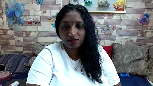 Snapshot of Indian_tracy chatting on November 18, 10:41 am Indian tracy online show from November 18, 10:41 am