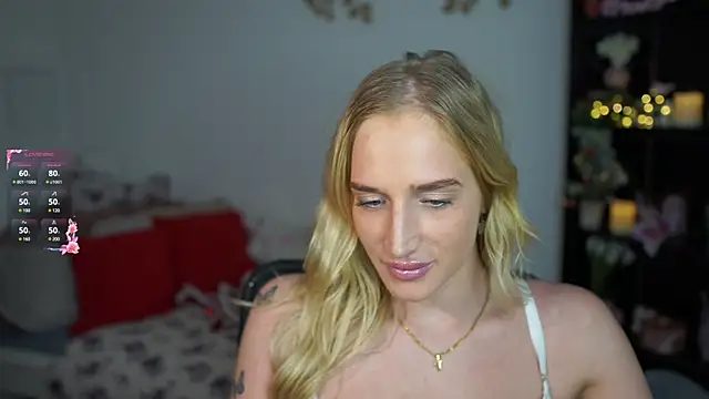 Snapshot of Nicolette__Shea_ chatting on December 29, 1:49 pm Nicolette Shea online show from December 29, 1:49 pm