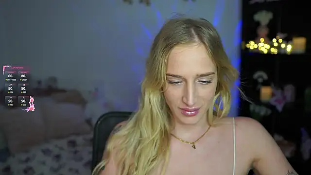 Snapshot of Nicolette__Shea_ chatting on January 17, 1:56 pm Nicolette Shea online show from January 17, 1:56 pm