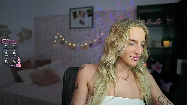 Snapshot of Nicolette__Shea_ chatting on March 9, 1:59 pm Nicolette Shea online show from March 9, 1:59 pm