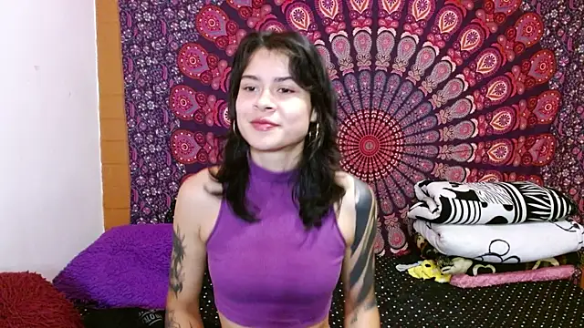 Snapshot of AbbySccott chatting on November 14, 12:09 am AbbySccott online show from November 14, 12:09 am