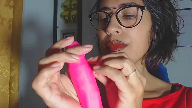 Snapshot of fantasty_nylon chatting on January 16, 12:23 am fantasty nylon online show from January 16, 12:23 am