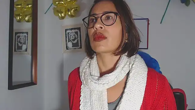 Snapshot of fantasty_nylon chatting on January 22, 12:48 am fantasty nylon online show from January 22, 12:48 am