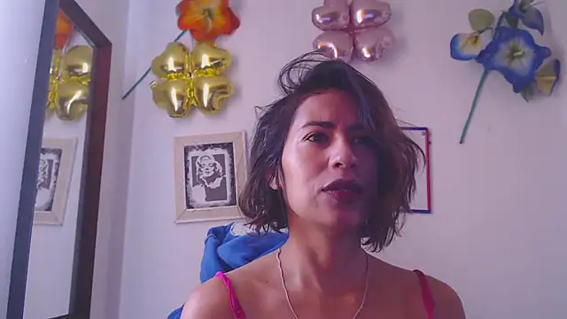 Snapshot of fantasty_nylon chatting on February 13, 2:20 pm fantasty nylon online show from February 13, 2:20 pm