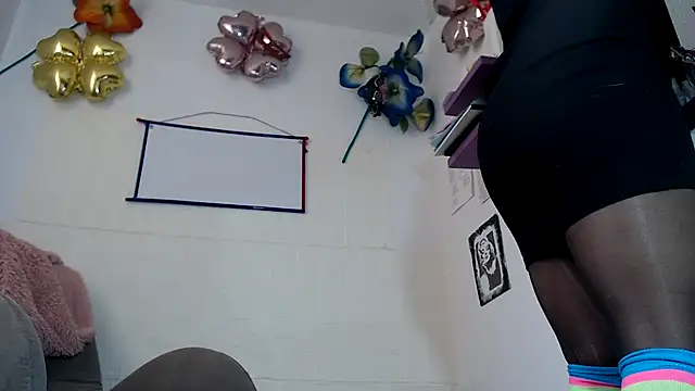 Snapshot of fantasty_nylon chatting on October 15, 3:56 pm fantasty nylon online show from October 15, 3:56 pm