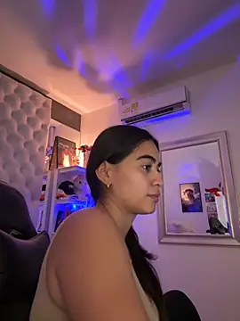 Snapshot of ZarahEvans chatting on November 11, 7:36 pm ZarahEvans online show from November 11, 7:36 pm