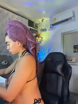 ZarahEvans online show from April 23, 7:38 pm