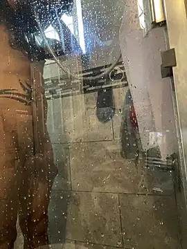 RoodoggXL online show from March 4, 11:11 pm