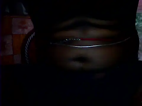 Snapshot of Tamil10inches chatting on January 12, 3:23 am Tamil10inches online show from January 12, 3:23 am