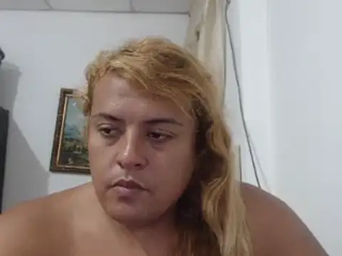 KIARAMARSHALLWELLZ online show from January 3, 4:44 am