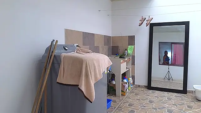 Snapshot of tatiana_big_ass_boobs chatting on October 28, 3:47 pm tatiana big ass boobs online show from October 28, 3:47 pm