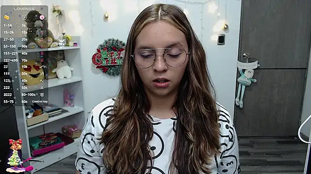 Valery7rose  online show from December 5, 9:39 pm