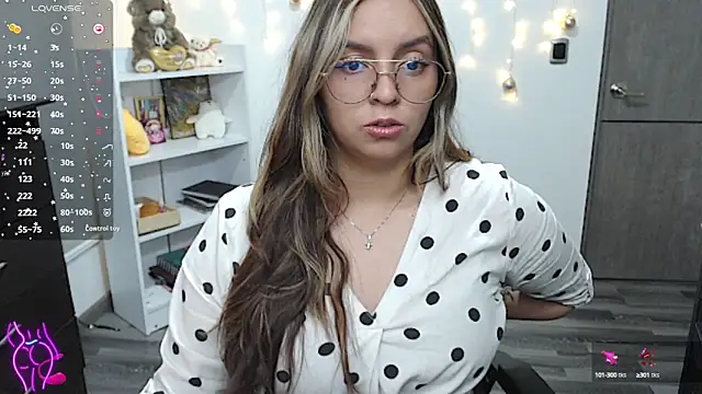 Valery7rose  online show from January 30, 10:41 pm