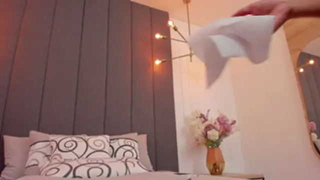 Snapshot of JuanaSimons chatting on January 21, 2:22 am JuanaSimons online show from January 21, 2:22 am