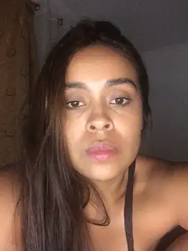 Snapshot of JuanaSimons chatting on October 23, 2:11 am JuanaSimons online show from October 23, 2:11 am