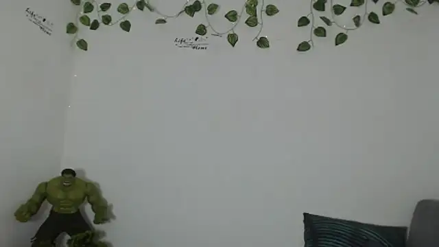 Snapshot of Angel_bran chatting on November 18, 8:13 pm Angel bran online show from November 18, 8:13 pm