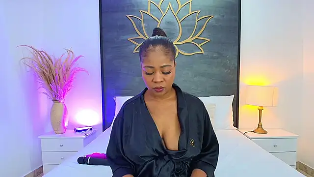 AlisonTravis online show from January 14, 8:14 pm