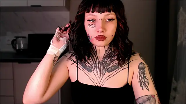 Snapshot of tradishka chatting on January 20, 5:16 pm tradishka online show from January 20, 5:16 pm