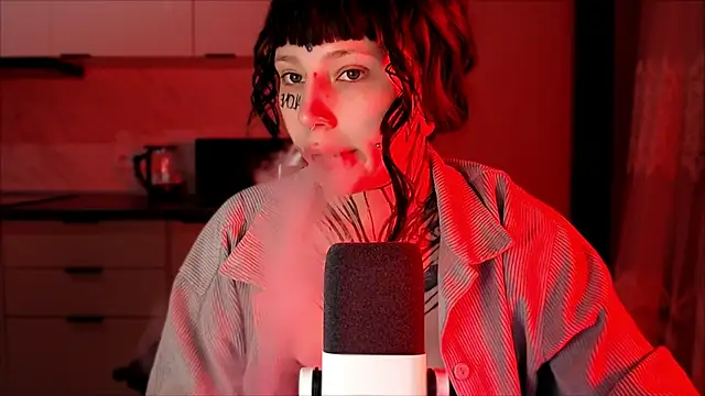 Snapshot of tradishka chatting on January 30, 10:08 pm tradishka online show from January 30, 10:08 pm