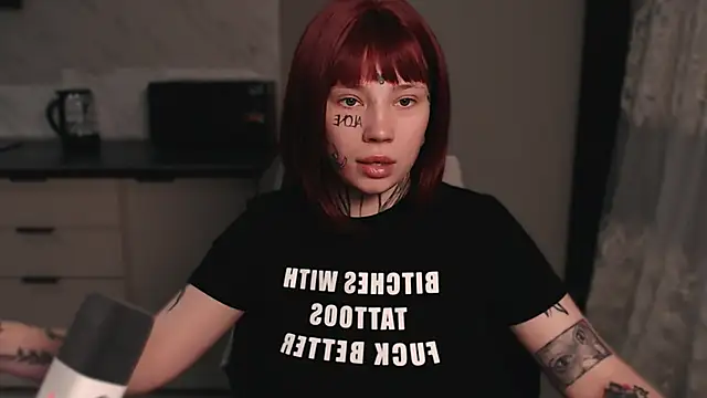 Snapshot of tradishka chatting on March 18, 9:53 pm tradishka online show from March 18, 9:53 pm