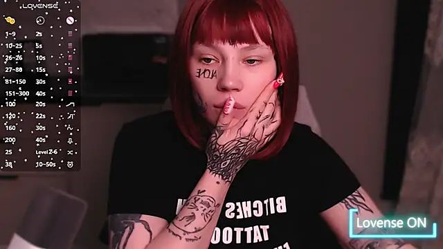 Snapshot of tradishka chatting on March 19, 12:59 am tradishka online show from March 19, 12:59 am