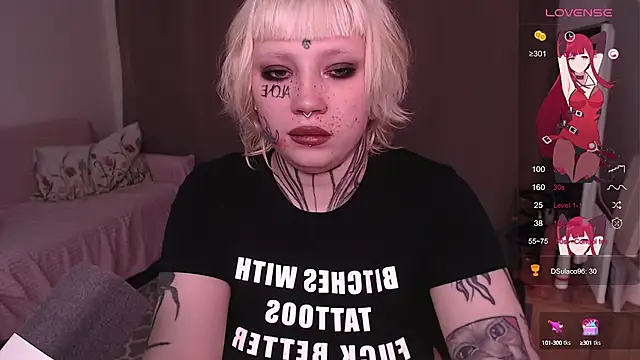 Snapshot of tradishka chatting on September 12, 7:03 pm tradishka online show from September 12, 7:03 pm