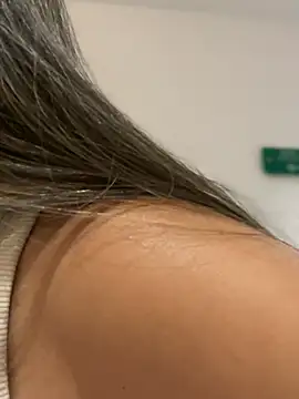 Emilia Bakerr online show from March 7, 5:28 pm