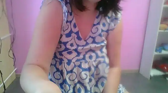 Snapshot of Lucinka1 chatting on February 9, 7:05 am Lucinka1 online show from February 9, 7:05 am