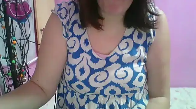 Snapshot of Lucinka1 chatting on February 14, 5:25 pm Lucinka1 online show from February 14, 5:25 pm