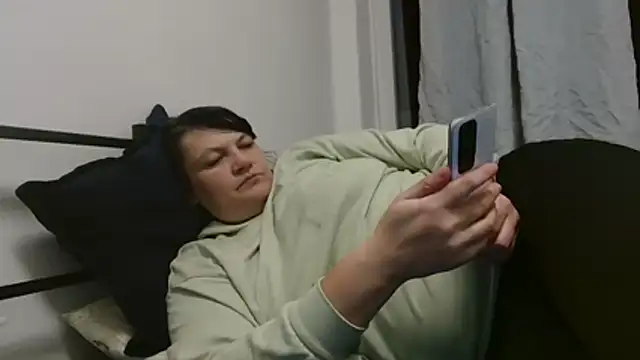 Snapshot of Lucinka1 chatting on November 25, 3:23 pm Lucinka1 online show from November 25, 3:23 pm