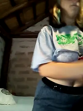 Snapshot of nenamalanenamala chatting on March 13, 4:23 pm nenamalanenamala online show from March 13, 4:23 pm