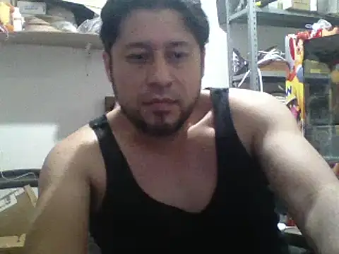 Snapshot of simpatico1000 chatting on January 10, 12:49 am simpatico1000 online show from January 10, 12:49 am