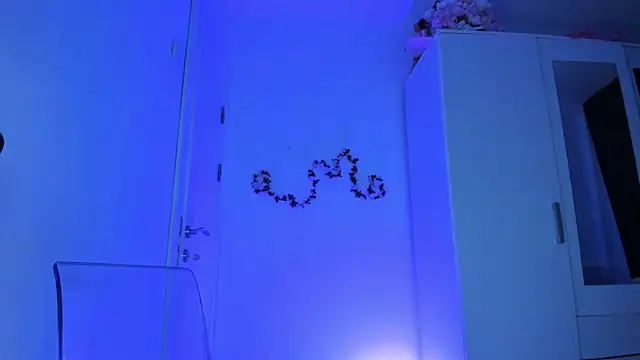 KaylaLaine online show from September 27, 6:07 am