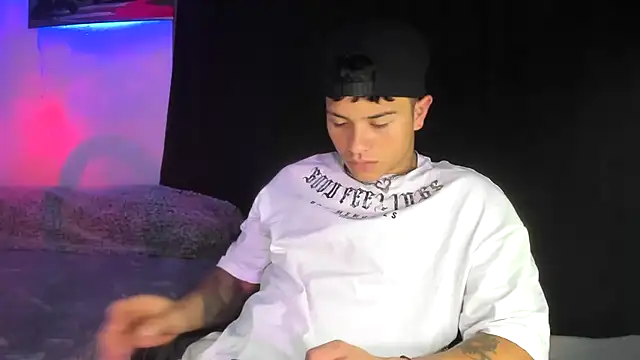 Snapshot of Dominic_Biker__ chatting on December 10, 2:59 am Dominic Biker online show from December 10, 2:59 am